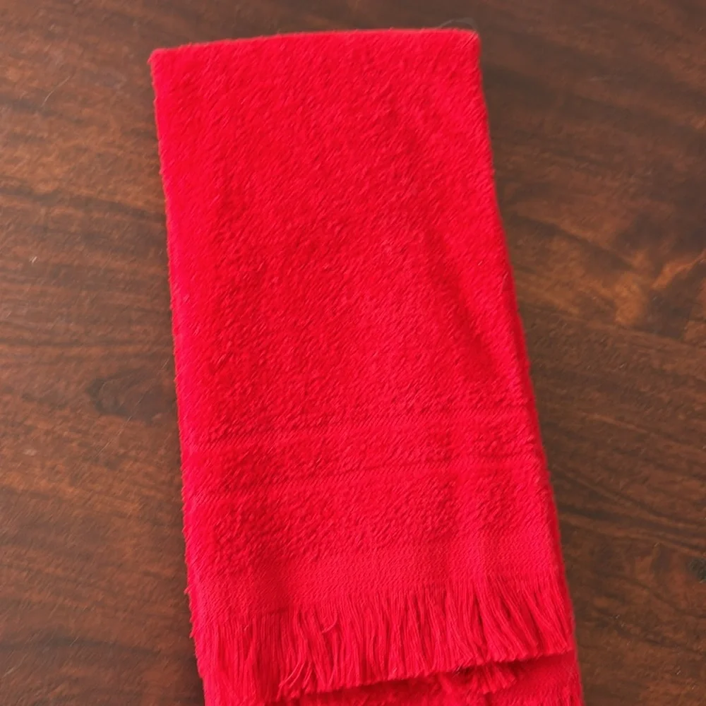 Vintage Cannon Christmas Bear Fingertip Towel NWOT